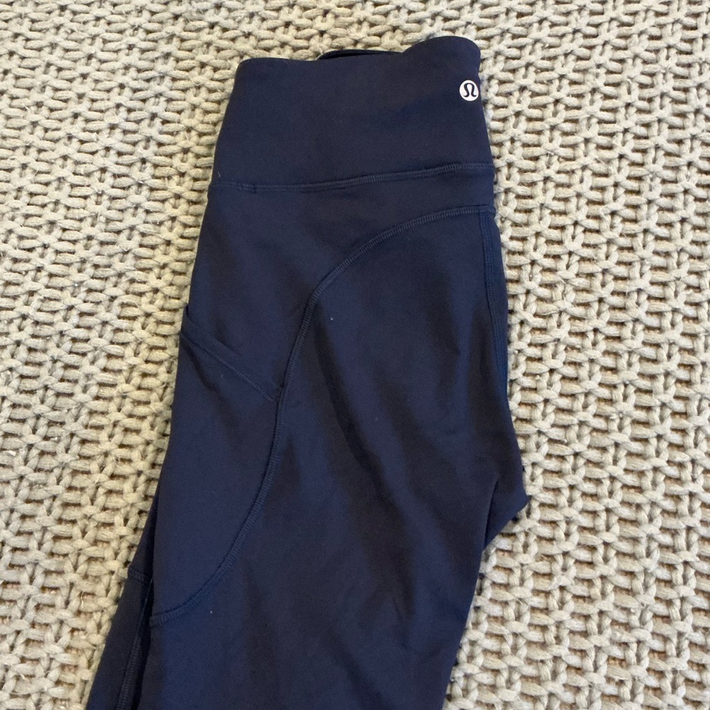 HP💫Navy lululemon Leggings - Picture 1 of 5